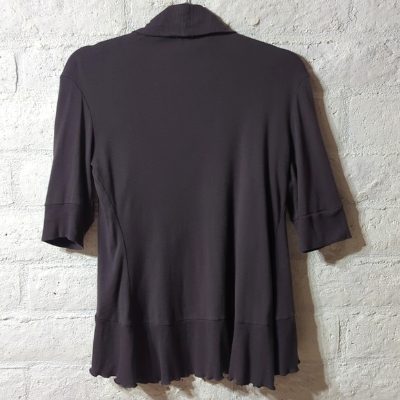 🚨3/$15 Express Gray Ruffle Cardigan - Picture 3 of 6